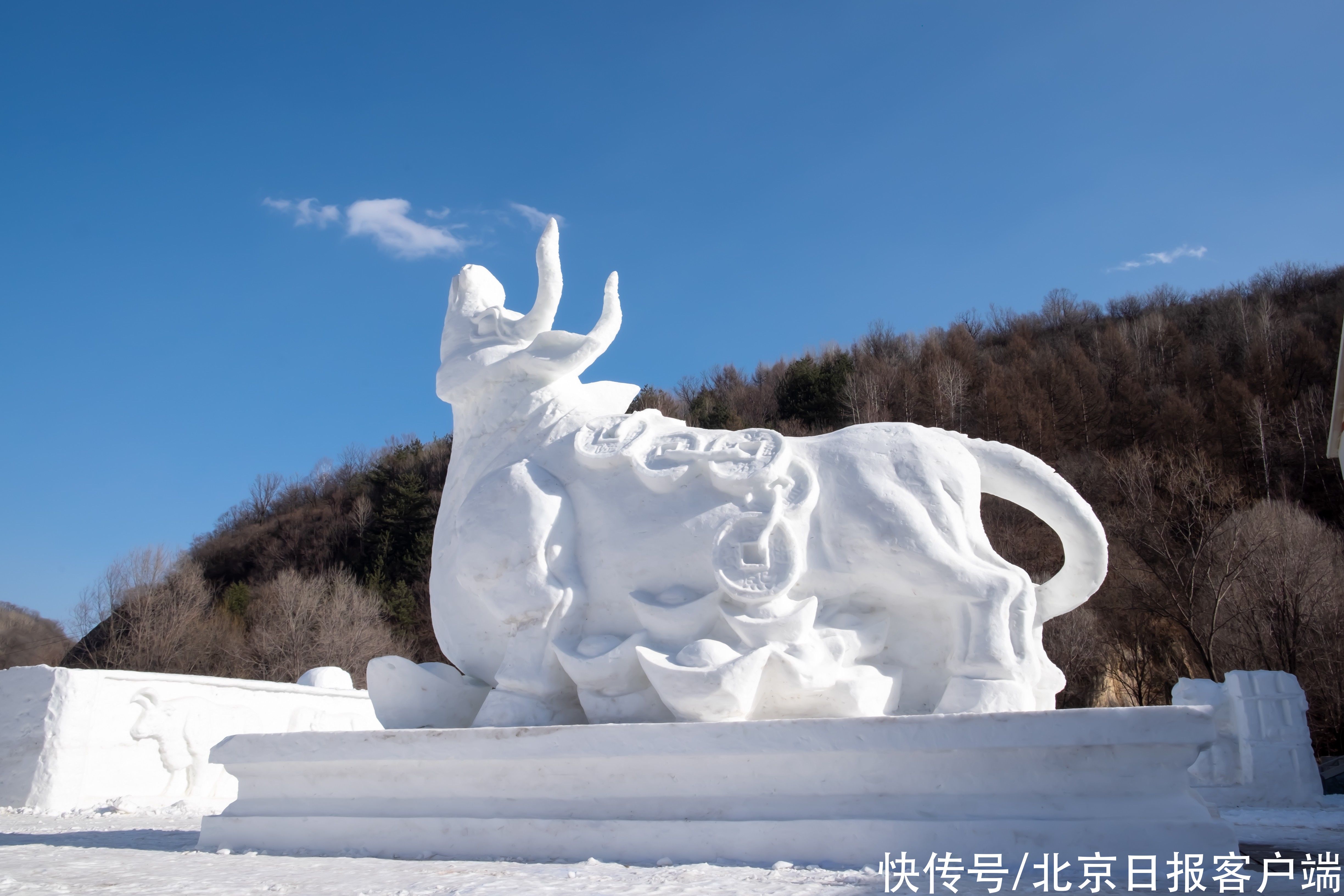 冰天雪地里过大年，玉渡山首届雪雕展盛装迎客