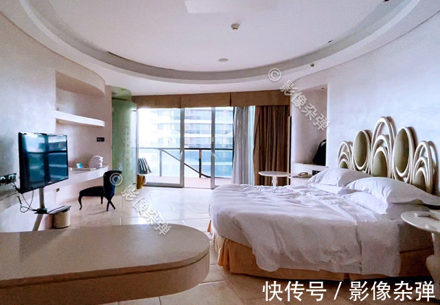房价|三亚地标凤凰岛,房价曾是“天文”数字,无敌海景房一晚多少钱?