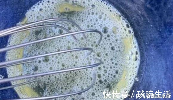 最近迷上吃“它”,无需烤箱,一拌一蒸就出锅,香甜丝滑,真好吃