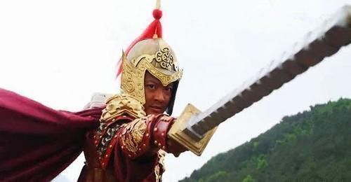 呼延赞@历史上真正的“铁鞭王”既非尉迟恭,也非呼延赞和呼延灼,而是他