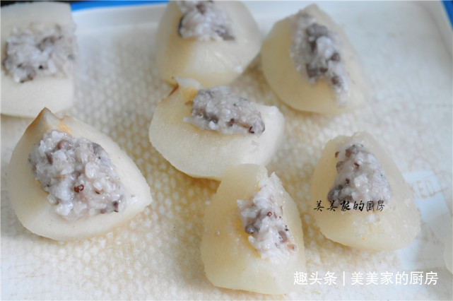 秋天解燥首选它，胜过滋补汤，搭配糯米入锅一蒸，超滋润！