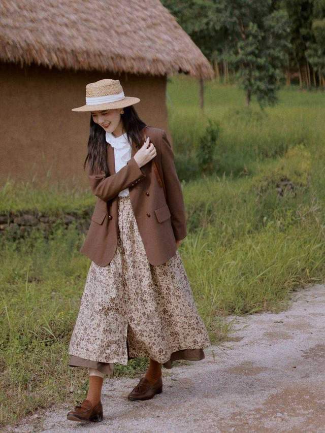 阔腿裤|复古风穿搭技巧,绿色针织开衫搭配阔腿裤甜美俏皮,简约又好看