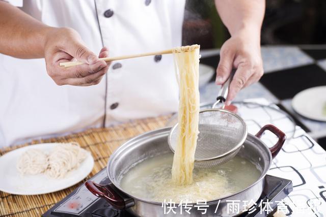 蒜头|厨房小妙招大全：这30个实用小技巧，家务事轻松搞定，值得收藏