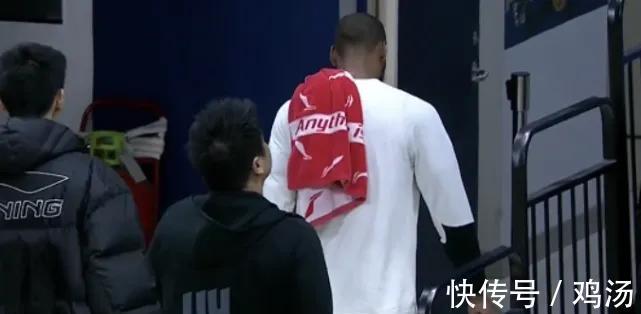 总决赛|胡明轩垫脚,威姆斯肘击,韩德君揍人!辽粤大战让CBA颜面尽失