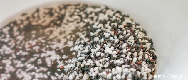 无需烤箱也能做茶点，简单蒸一下，一家老小都爱吃