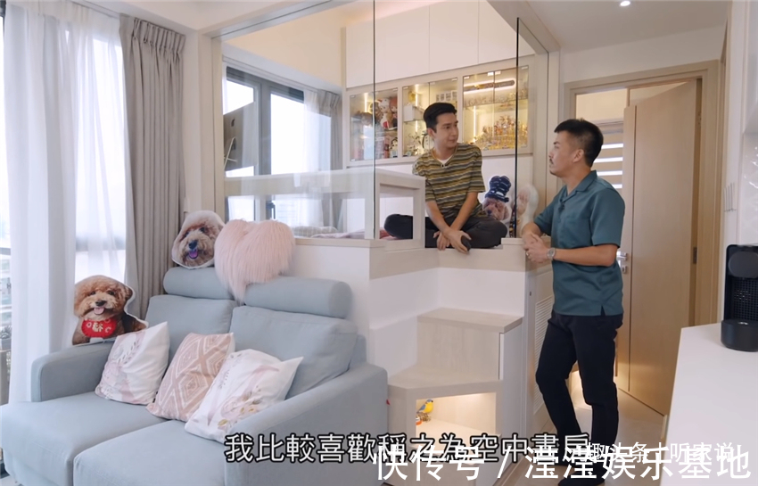 悬柜|香港90后夫妻买下35㎡小家,利用3米层高做书房,一层当两层
