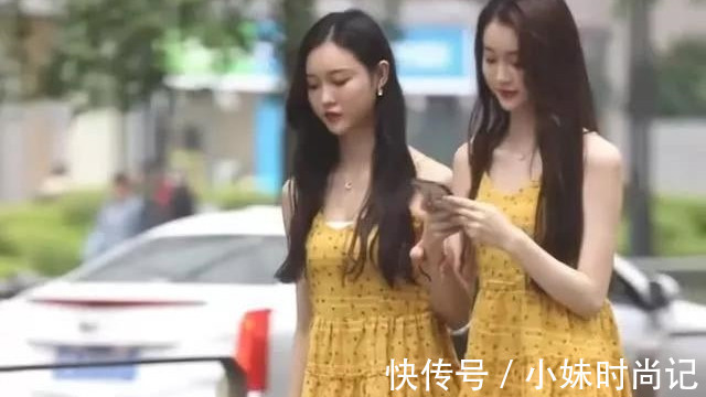 长裙 街拍: 一对漂亮姐妹花, 黄色长裙黄色短裙, 走在街上格外亮眼!
