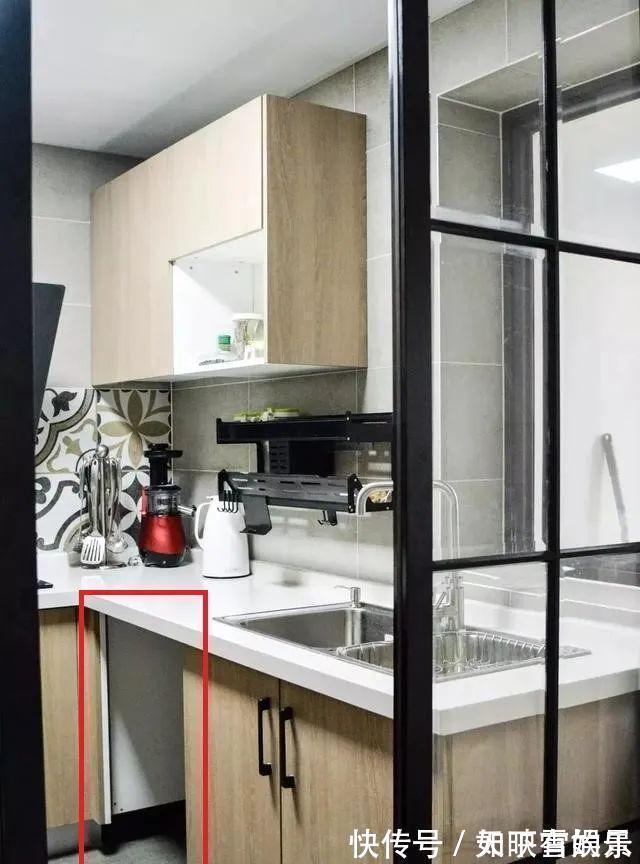 空隙|现在才知道，橱柜底部留空一格大有好处！回家默默拆掉个柜门