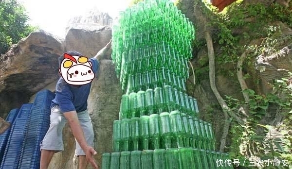 师傅|旧酒瓶别卖了，反正不值钱！师傅这样一改铺在庭院，工钱多加500
