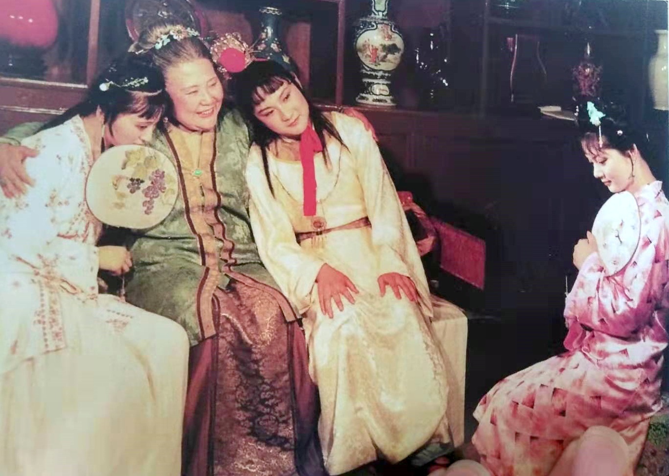 黛玉|?《红楼梦》里,贾宝玉为何把北静王的珠子送给黛玉?