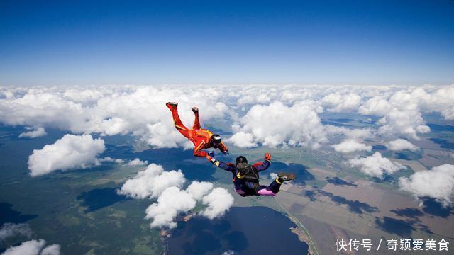 砖头 把一块砖扔进马里亚纳海沟,多久到海底砖头会不会被压碎