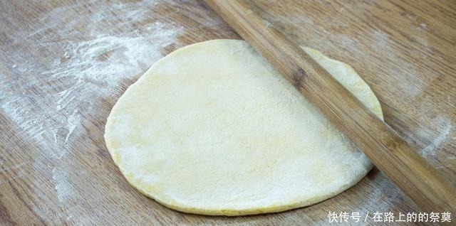 教你简单自制沙琪玛,不放一粒酵母,香甜绵软不沾牙,孩子超爱吃