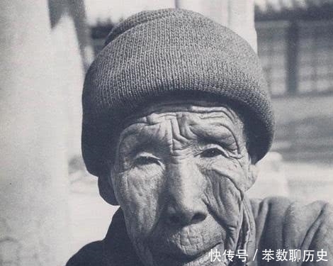 黄花|她是太监总管的妻子,虽是黄花大闺女,却死心塌地,晚年被佣人打工照顾