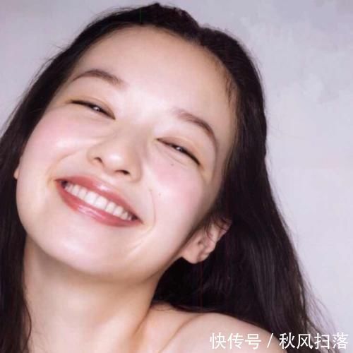 死皮|初中生想变薄嘴唇,一定要戒掉的3种“恶习”,小心香肠嘴没人爱