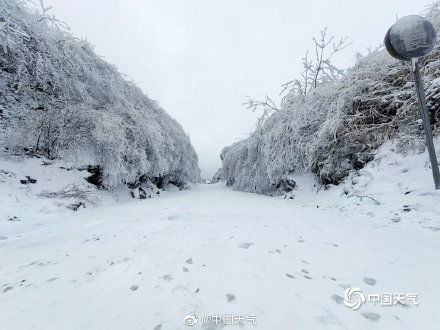 龙山|湖南龙山雪后如冰雪世界