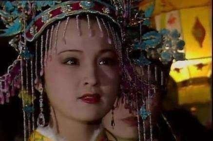 贵妃&红楼梦元春晋升贵妃,小太监一言一行表示她并不得宠!