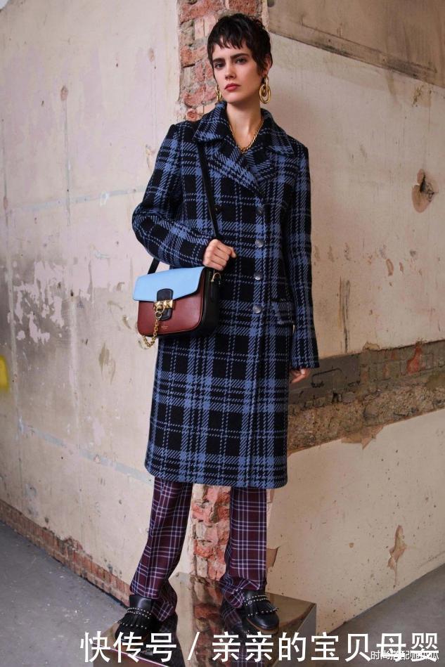 显瘦|再见阔腿裤!今年秋冬流行这条“喇叭裤”,遮肉显瘦又时髦