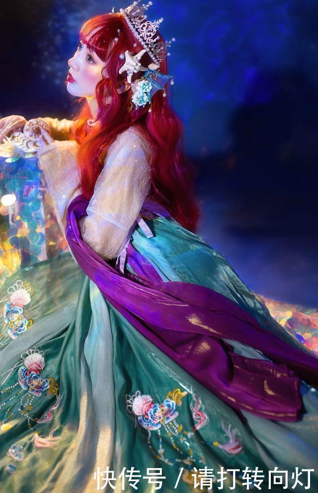 店家越来越“作”了,把汉服改得面目全非,迪士尼看了都觉得尴尬