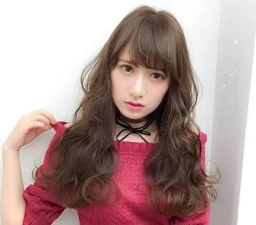 脸型|脸型瘦长,想要留长头发不知道怎么样,这小姐姐也太好看了吧!