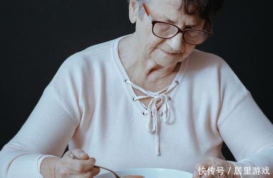 柯坪芜菁|52岁女子肠癌晚期!医生:肠癌曾经给你3次机会,你本该抓得住