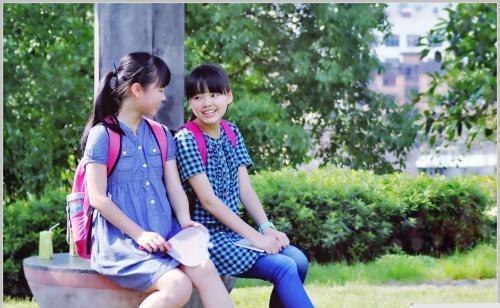 月经|女孩啥时候第一次来例假?年龄不合适可能影响身高,父母需重视