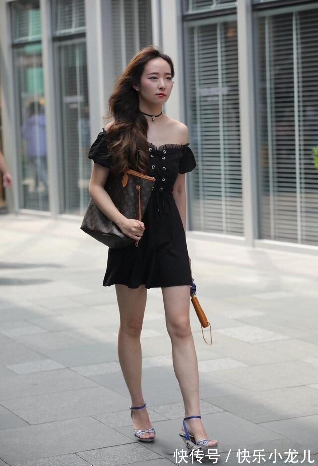 一字领 透气防晒服与瑜伽裤搭配,休闲时尚,显瘦活力