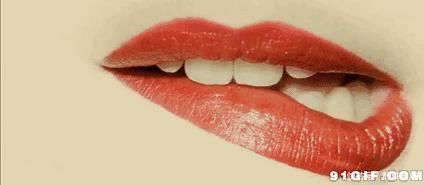 唇膏|沙漠唇涂唇膏也要适量,小心频率太高反变嘴唇杀手!