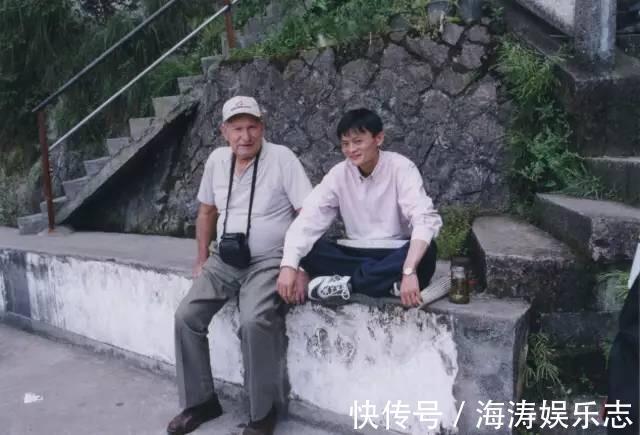 澳大利亚|25年前,这对父子每年资助马云400块上学,如今马云用1.4亿去报答
