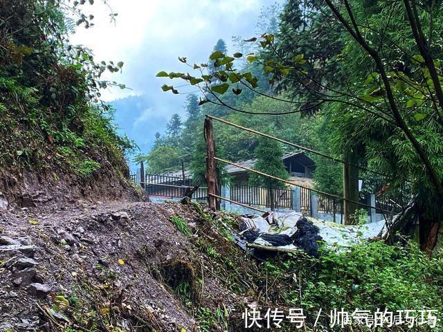 碎石公路|距成都80多公里有处冷门徒步胜地，风景原始，古道沧桑古庙深藏