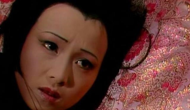 贾瑞$红楼梦秦可卿的葬礼看似风光,但这一句话却道出了她死后的丑态!