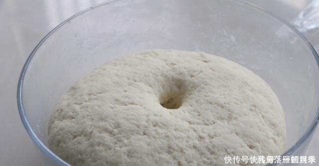 它不是面包却比面包好吃,不加一滴油,健脾养胃易消化,老少皆宜