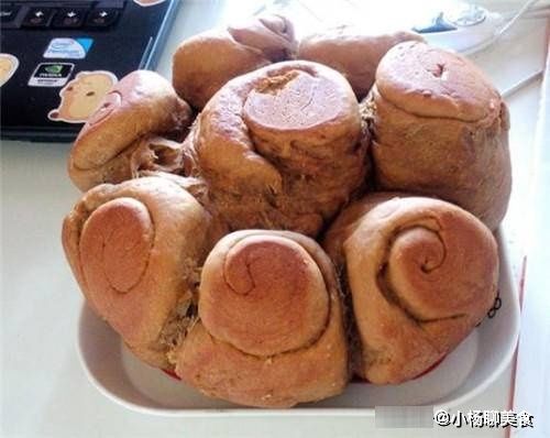 鸡蛋|1碗面粉5个鸡蛋,自制成家常面包,松软酥脆,不用烤箱也能做