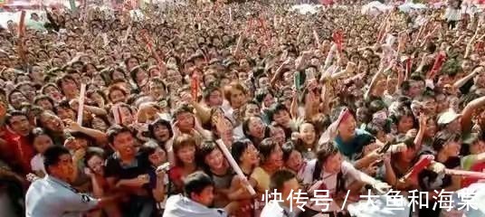 倒奶|倒奶事件余波节目停播不能投票，粉丝一片开骂要求退钱