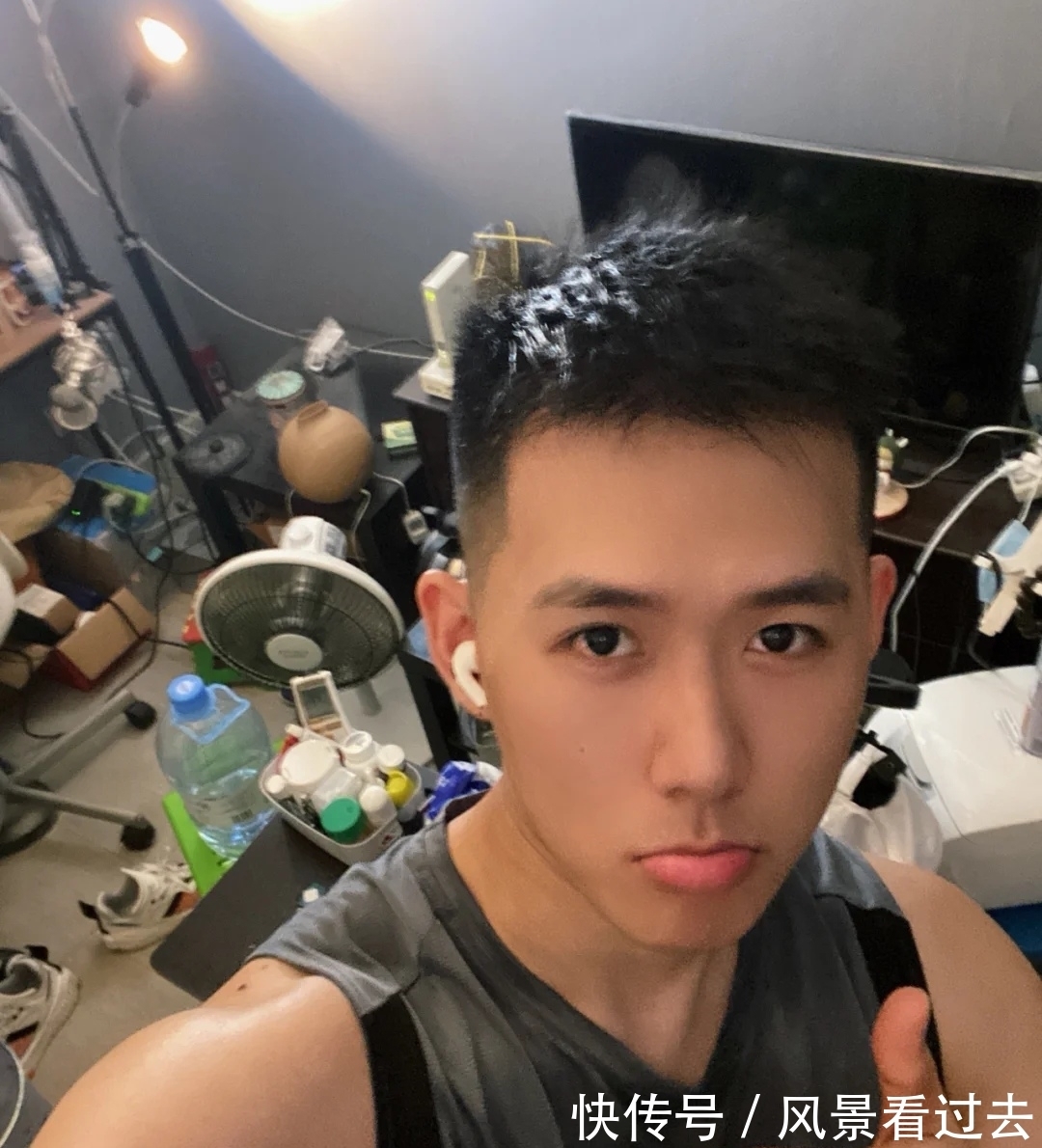 抵抗力|对这种长相帅气、身材壮硕的肌肉型男毫无抵抗力