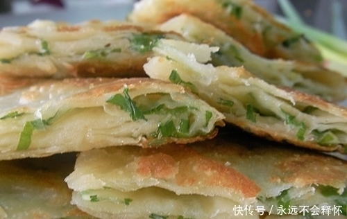 花生油|馒头吃多了想换口味,教你做咸香酥脆的油饼,喷香好吃,越吃越爱