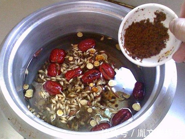 银耳|晚上失眠多梦怎么办3碗简单还实用的安神汤教会你,养血还安神