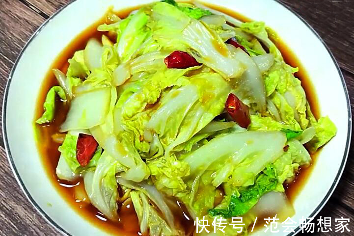 脆爽|66岁大厨说做醋溜白菜只放醋是不对的,牢记一步,酸辣又脆爽