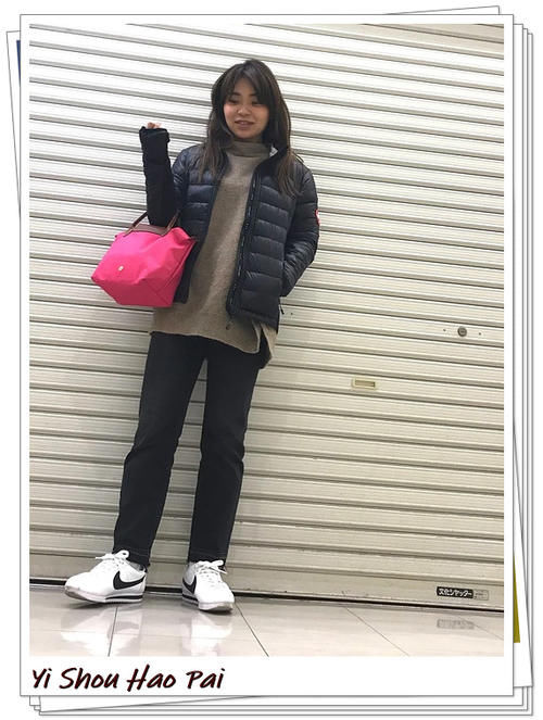  时尚|经典不过时的“饺子包”，今年冬天可以这样搭配！更显时尚气息