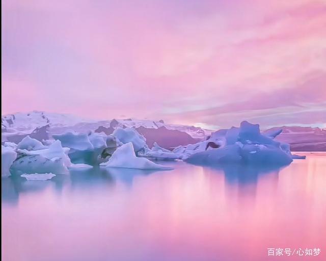 春江花月!因柔心绪南风至,春江花月不言离