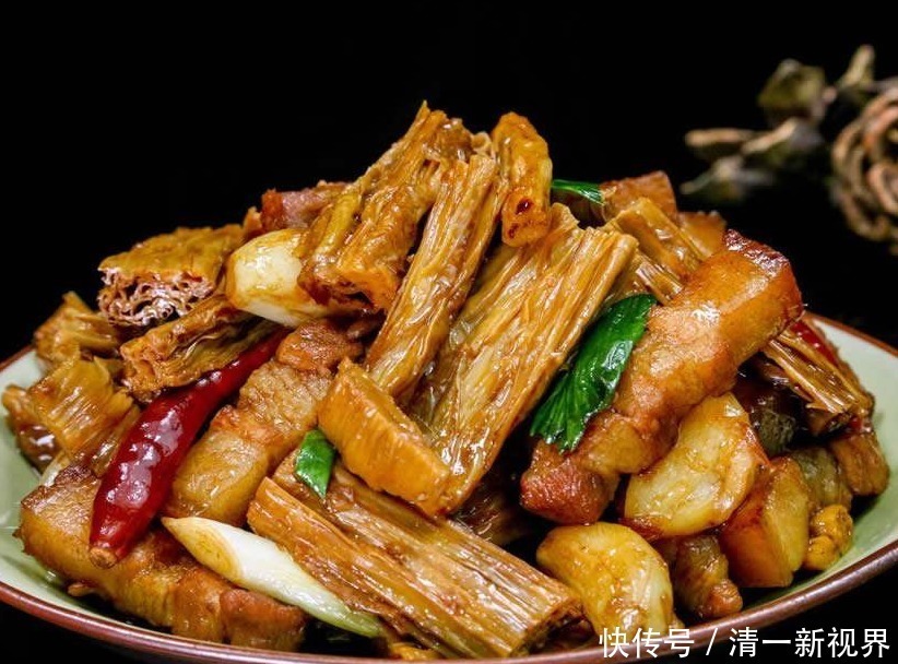 筋道|泡腐竹,不要直接用水泡!大厨教你2个技巧,1分钟泡发,香软筋道