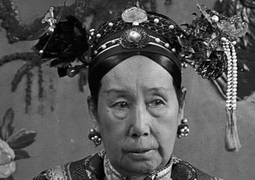 照片|光绪生前最后一张照片终于曝光！专家：眼神竟然绝望的望向远方！