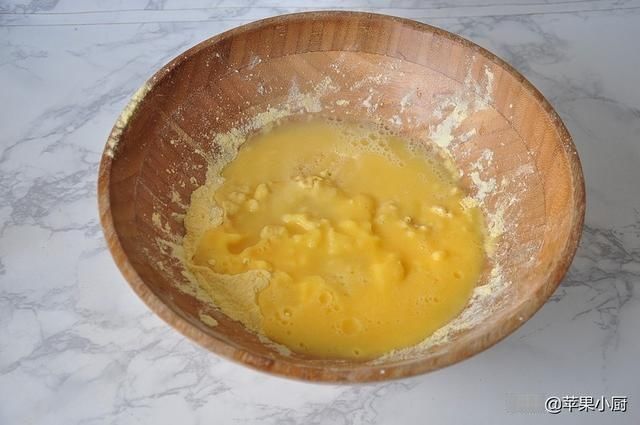 粗粮加菜做的饼子,不拉嗓子味道香,有菜有主食,越嚼越香