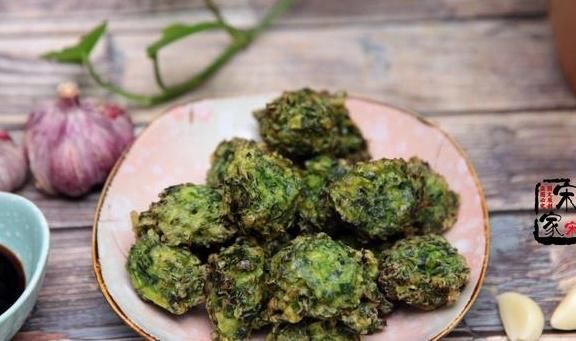 内香|韭菜这吃法，不放1滴水，外酥脆内香软，老爸一口气吃了1盘子！