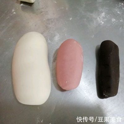 老少皆宜的辰辰出品～小牛馒头，香软咸鲜，味美可口