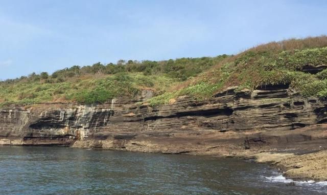 海水|广西斜阳岛，岛屿上人口数量少风景美丽，度假散心好去处