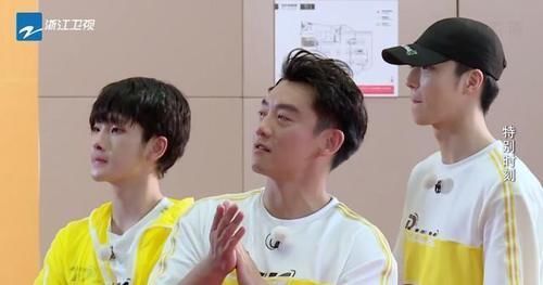 《跑男》最感人一期,往季成员一一现身,场面一度失控