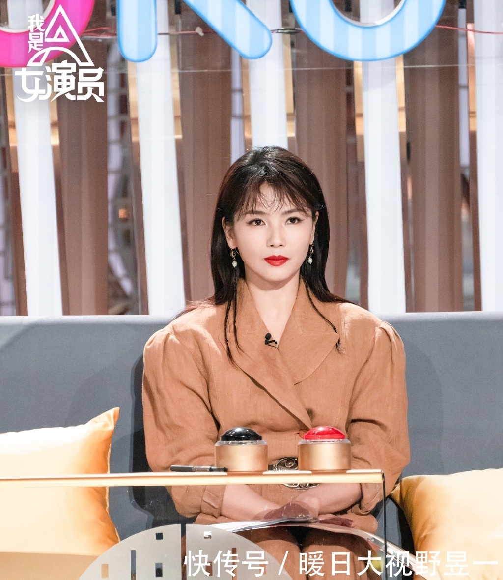 豆瓣评分2.6的综艺《我是女演员》,真的尴尬到不值得去看吗?