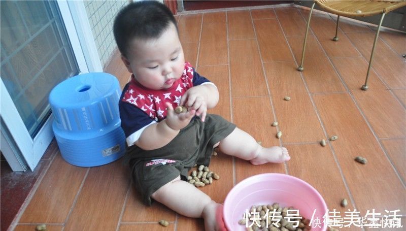 危害|儿科医生这6类食物,最好不要给小孩吃,危害不比添加剂差