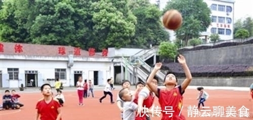 儿科医生|伤害孩子视力的不只手机, 儿科医生告诉你 4样东西才是“元凶”