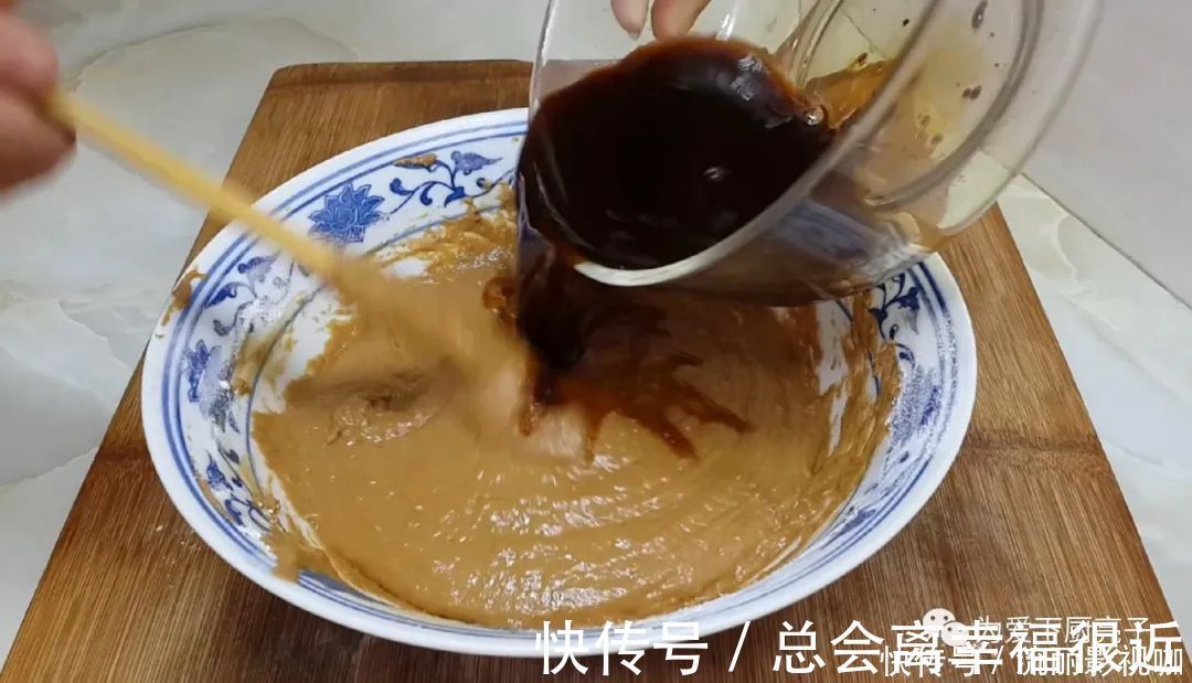 保鲜膜|我家发糕就爱这么做,加2勺糯米粉,比蛋糕还香,学会孩子不挑食